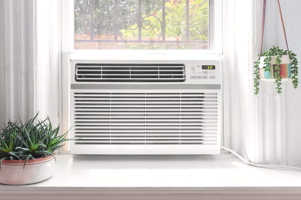 air conditioner with Bi-directional airflow